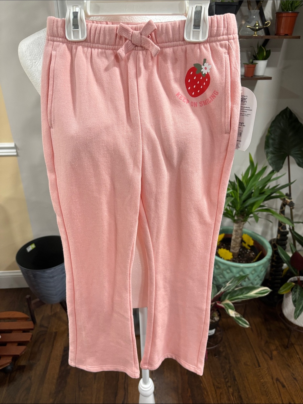 wonder nation Pink Girls Sweatpants with Strawberry Graphic size 5T - Picture 2 of 4